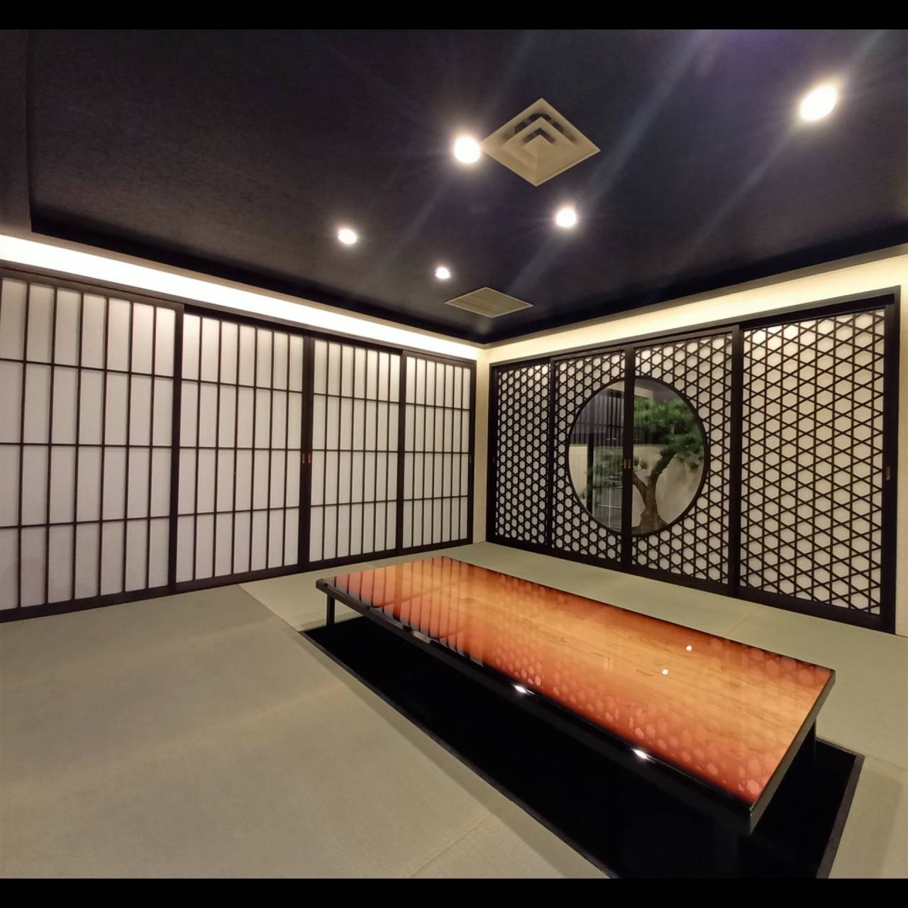 東京赤坂のofficeにモダンデザイン障子を納品